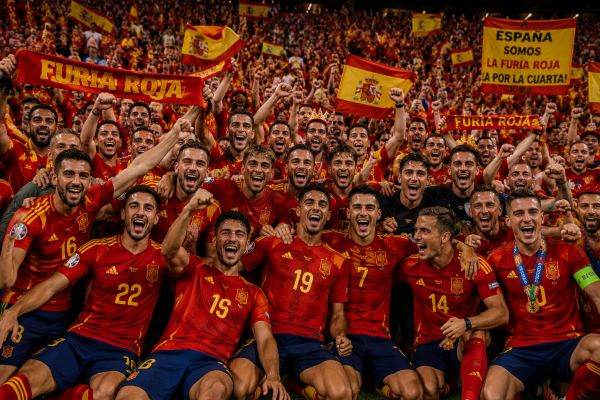 Tiki-taka: Spania în optimi, Austria în vacanţă